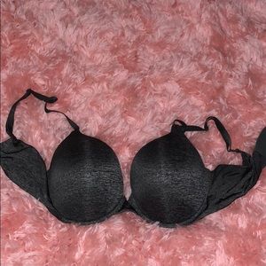 VICTORIA’S SECRET like new condition padded bra